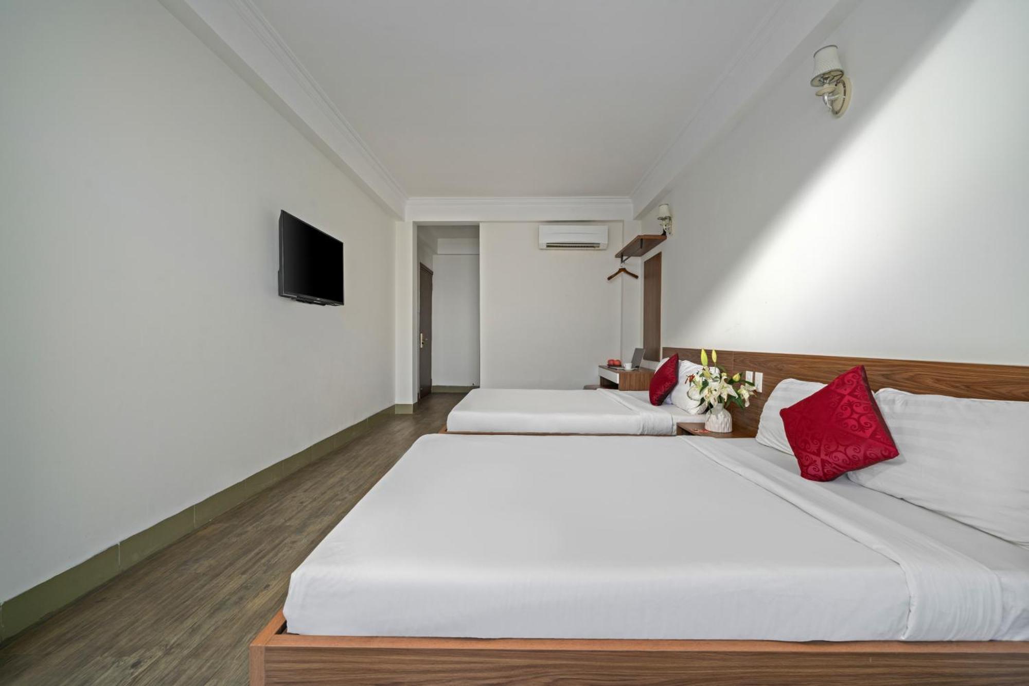 Khach San Nami Nha Trang Hotel Buitenkant foto